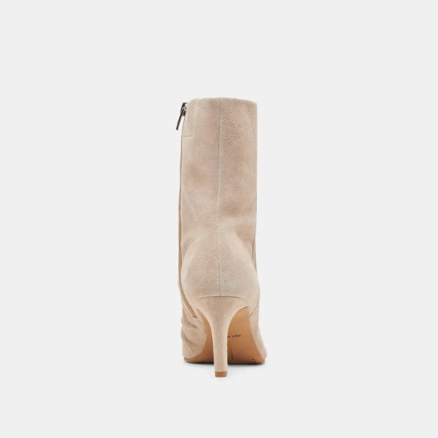 Dolce Vita Women's Fernly Rouched Pointed Dune Suede 6